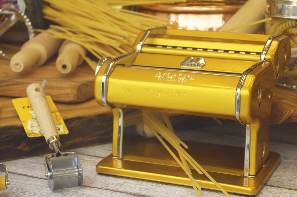 Retrouver dès à présent l’Italie dans vos assiettes en vous procurant d’une machine à pâte électrique!